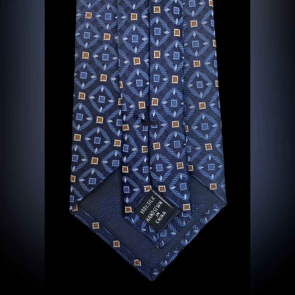 Jos A Bank Tie - Picture 4 of 6